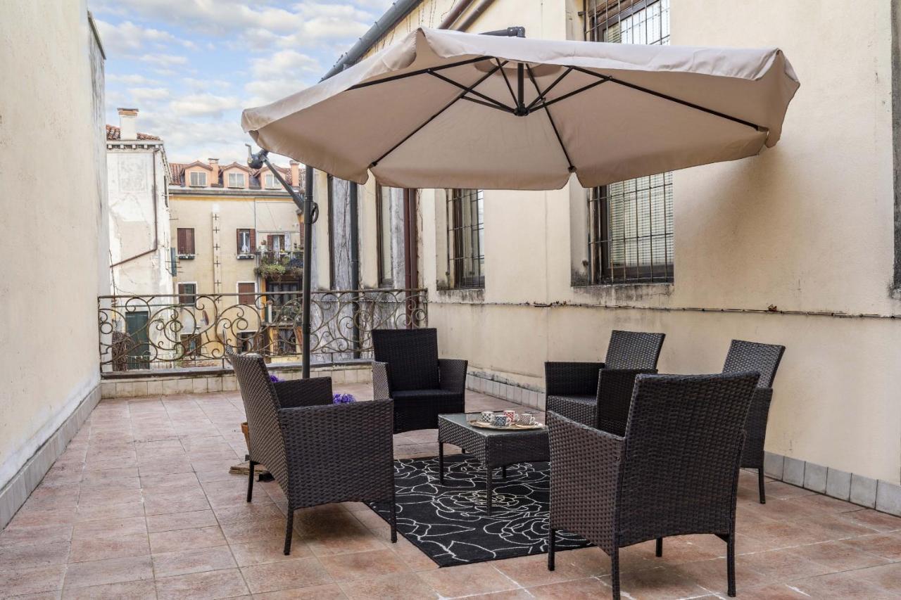 Tolentini Canal View & Terrace By Wonderful Italy Venedik Dış mekan fotoğraf